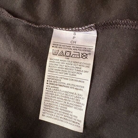 Old Navy Believe Christmas Metallic T-Shirt Short‎ Sleeve Gray Copper Size Small - Picture 5 of 6